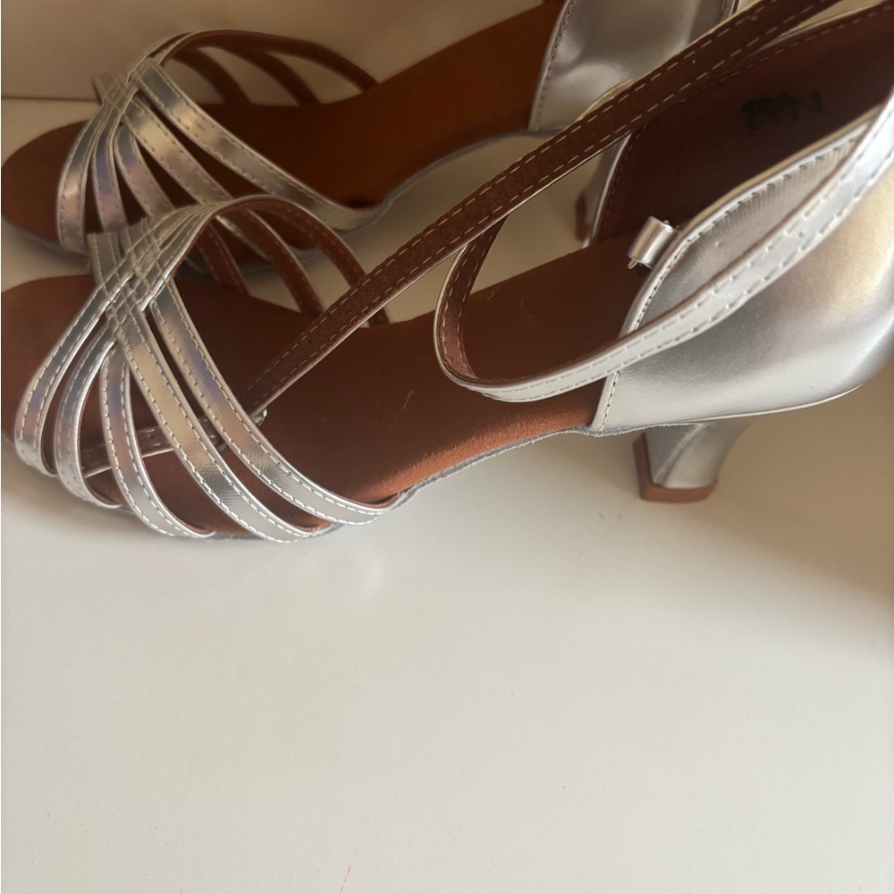 Elegant Silver Strappy Sandals - Picture 6 of 6